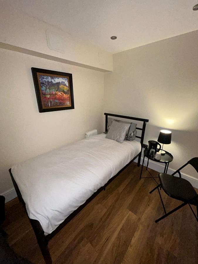 Cosy Single Room EDI Exterior photo